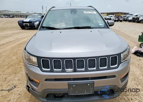 2020 Jeep Compass Latitude z USA, uszkodzony, nr VIN 3C4NJDBB9LT217465